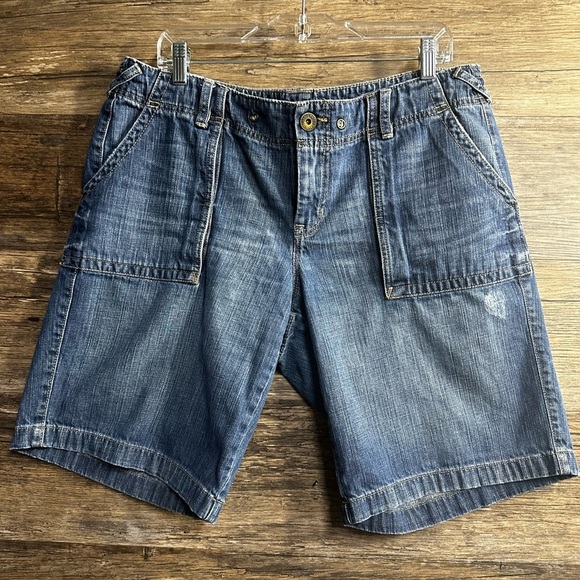 Eddie Bauer Women's Denim Jean Shorts - Picture 1 of 8